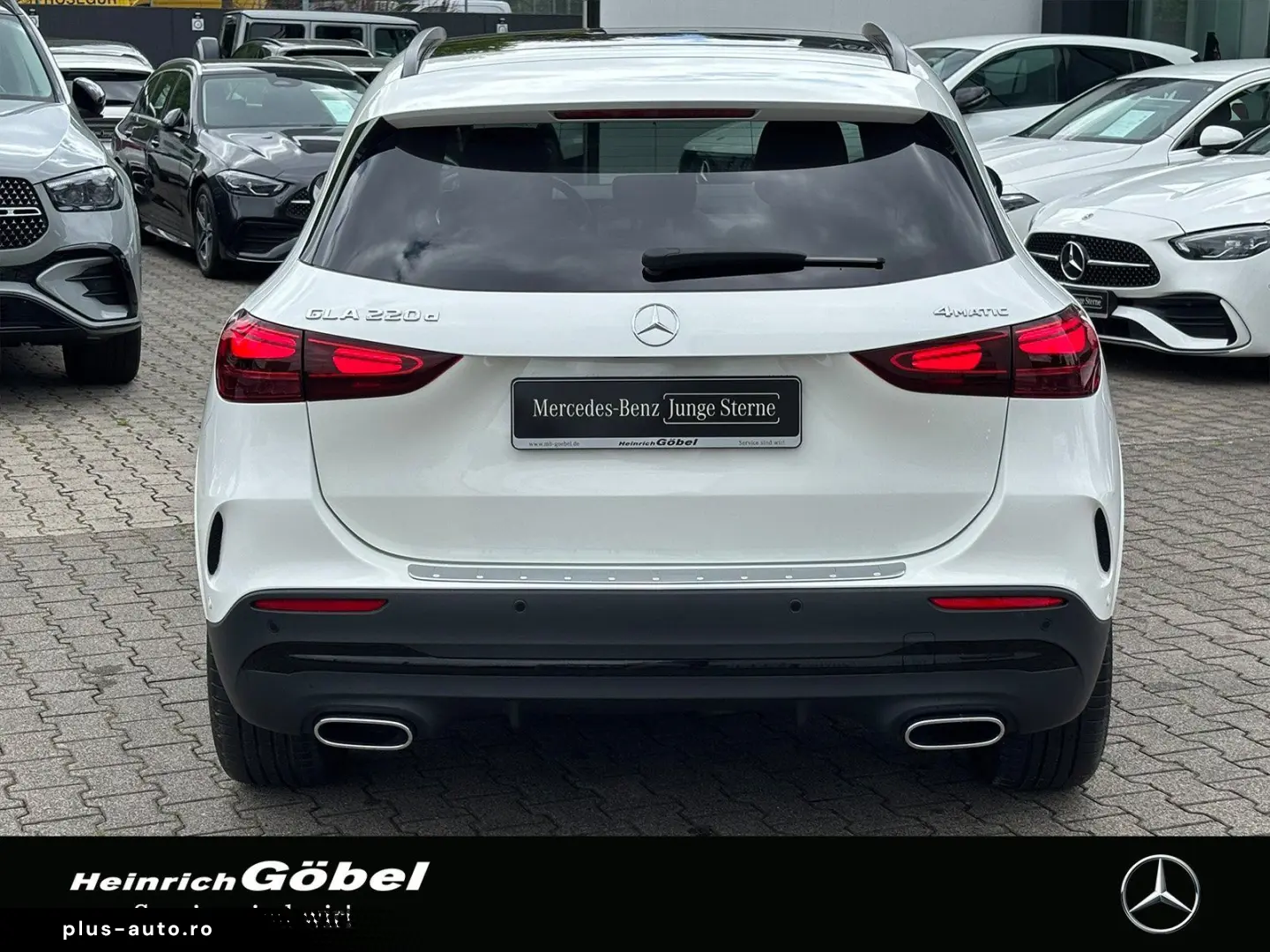MERCEDES-BENZ GLA 220 d 4M AMG PANO AHK DISTRONIC 36&hellip;