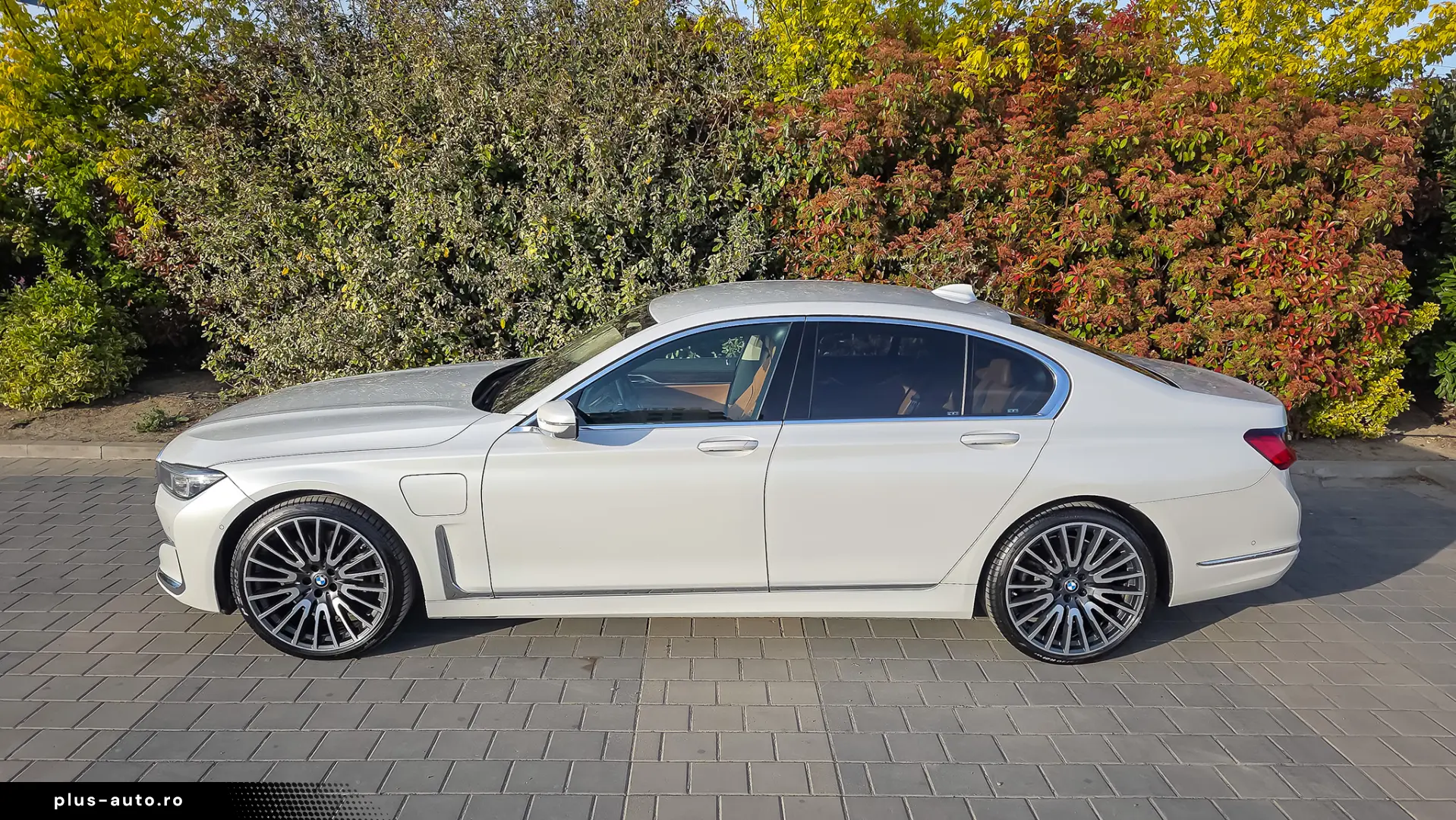 BMW 745