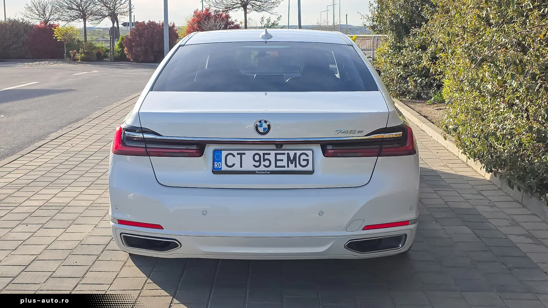 BMW 745