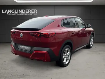 BMW X2 sDrive20i NP 53.229 - PremiumPaket HiFi Aktiv
