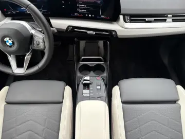 BMW X2 sDrive20i NP 53.229 - PremiumPaket HiFi Aktiv