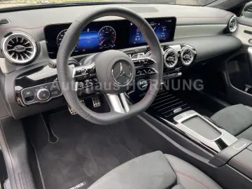 MERCEDES-BENZ CLA 250 4M AMG  PANO 360 MEMO KEYLESS …