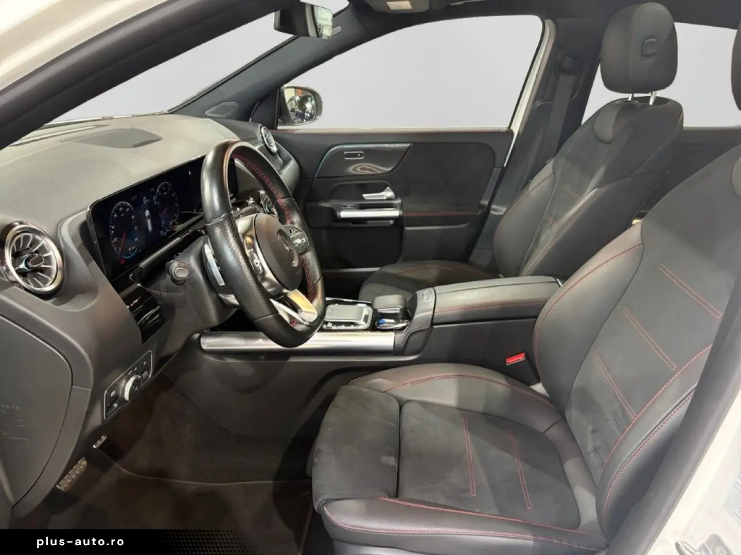 MERCEDES-BENZ GLA 200 AMG NIGHT PANO KAM TOTW SPIEGE&hellip;