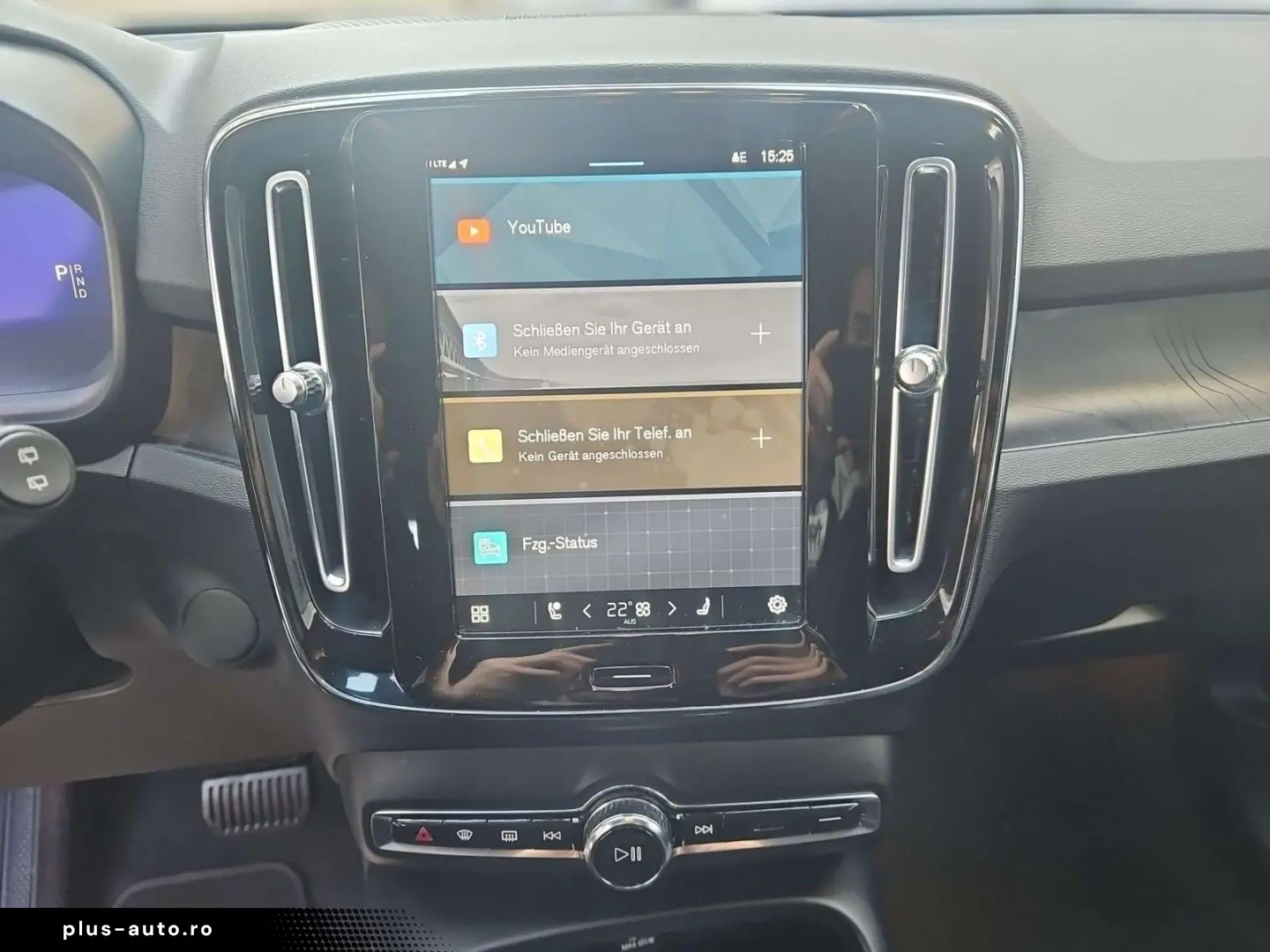 VOLVO XC40 Plus Recharge Pure Electric 2WD