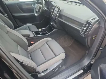 VOLVO XC40 Plus Recharge Pure Electric 2WD