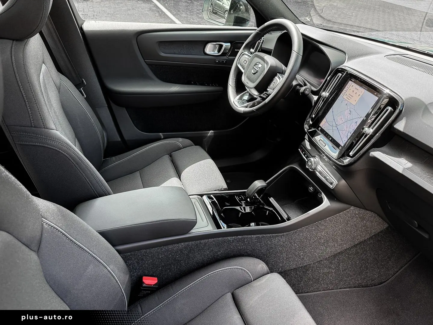 VOLVO XC40 Ultimate Recharge Pure Electric AWD StandHZ