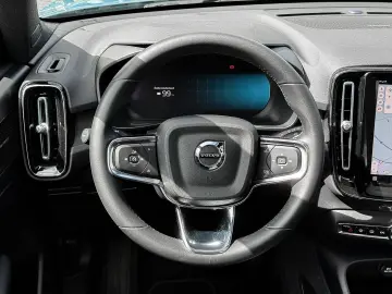 VOLVO XC40 Ultimate Recharge Pure Electric AWD StandHZ