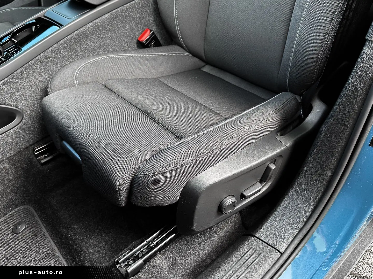 VOLVO XC40 Ultimate Recharge Pure Electric AWD StandHZ