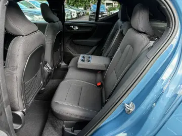 VOLVO XC40 Ultimate Recharge Pure Electric AWD StandHZ