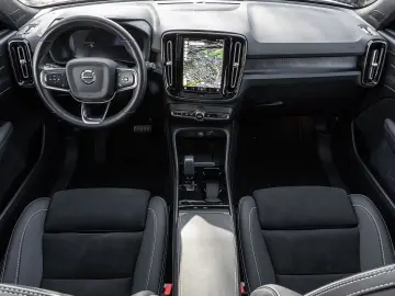 VOLVO XC40 Ultimate Recharge Pure Electric AWD Twin St