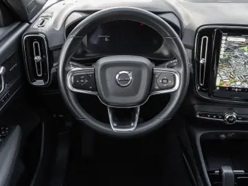 VOLVO XC40 Ultimate Recharge Pure Electric AWD Twin St