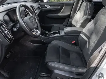 VOLVO XC40 Ultimate Recharge Pure Electric AWD Twin St
