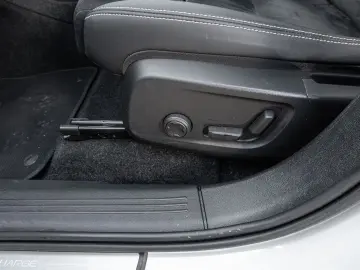 VOLVO XC40 Ultimate Recharge Pure Electric AWD Twin St
