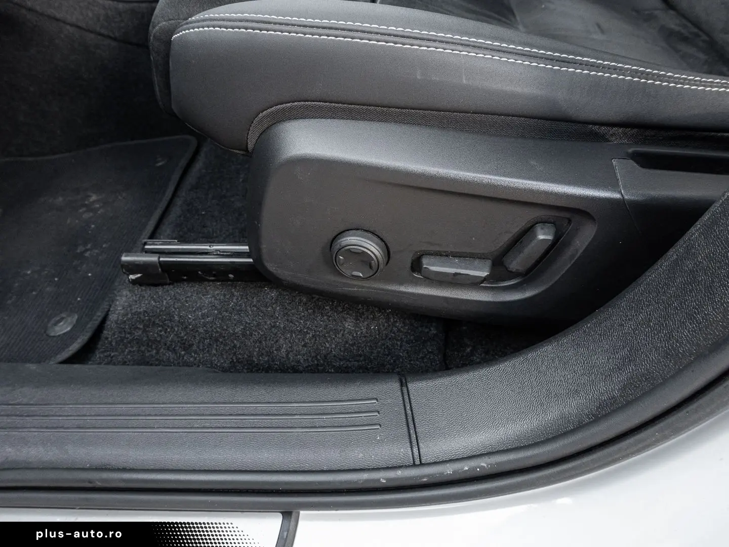 VOLVO XC40 Ultimate Recharge Pure Electric AWD Twin St
