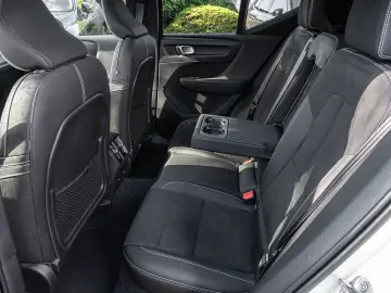 VOLVO XC40 Ultimate Recharge Pure Electric AWD Twin St