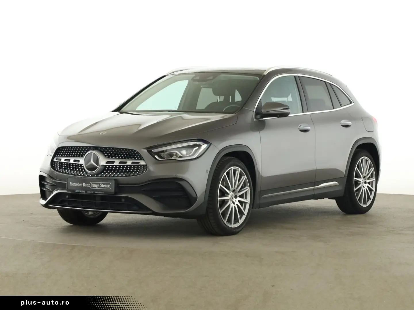 MERCEDES-BENZ GLA 200 AMG AHK PANO 360  DISTR KEYLES&hellip;