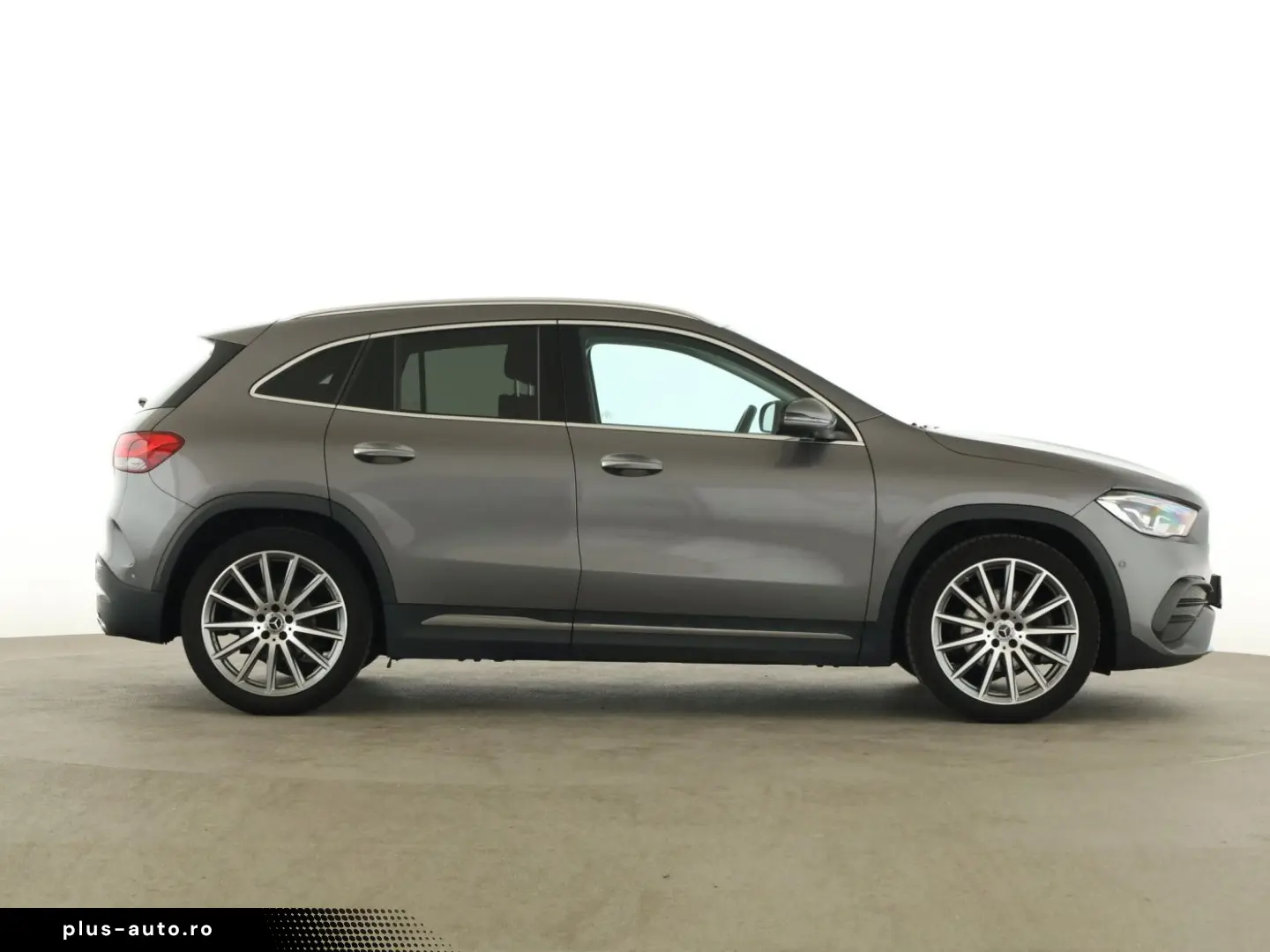 MERCEDES-BENZ GLA 200 AMG AHK PANO 360  DISTR KEYLES&hellip;