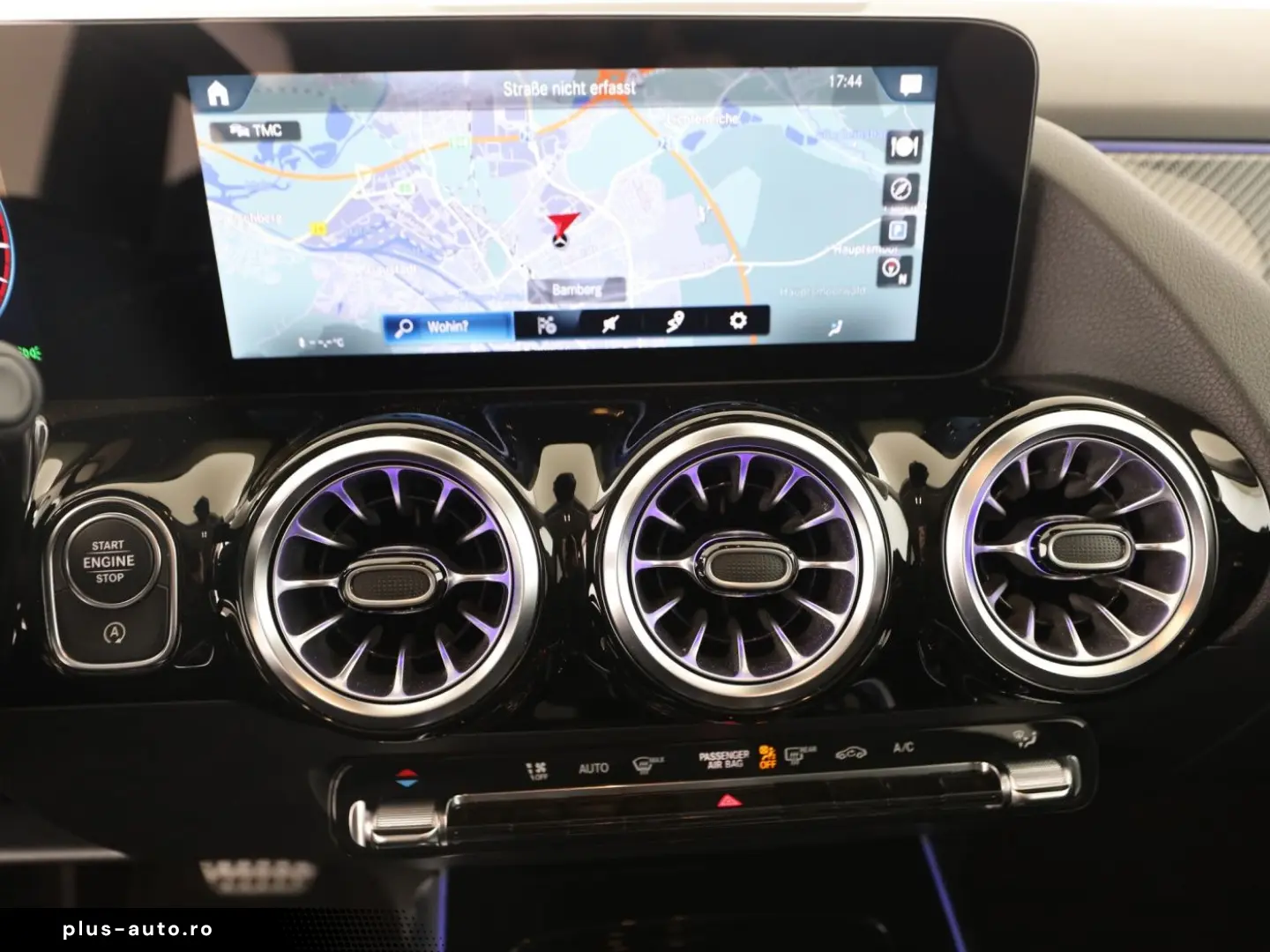 MERCEDES-BENZ GLA 200 AMG AHK PANO 360  DISTR KEYLES&hellip;