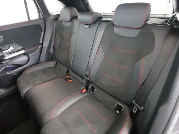 MERCEDES-BENZ GLA 200 AMG AHK PANO 360  DISTR KEYLES…
