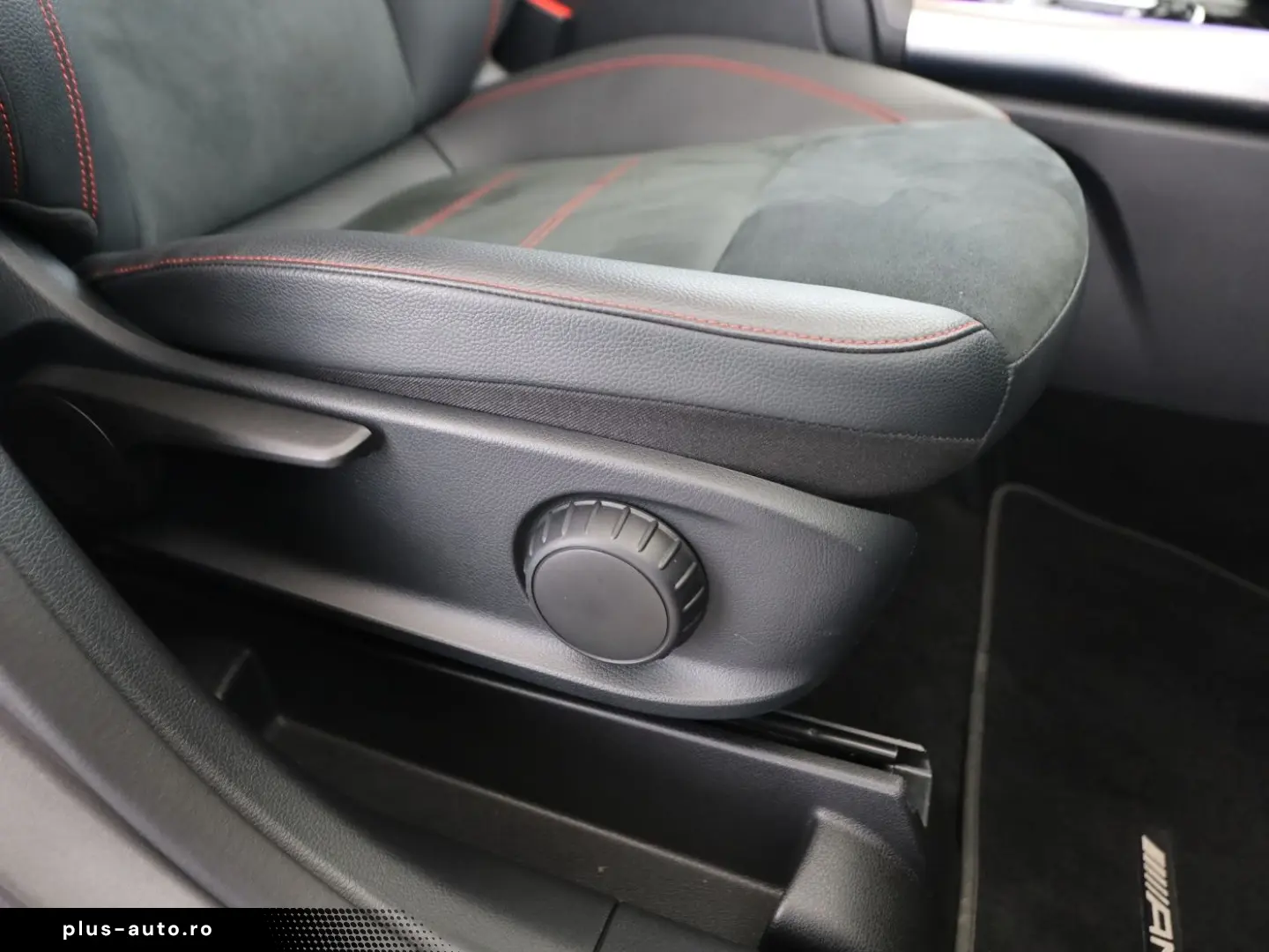 MERCEDES-BENZ GLA 200 AMG AHK PANO 360  DISTR KEYLES&hellip;