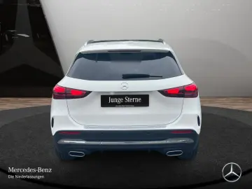 MERCEDES-BENZ GLA 200 d AMG Adv.  PANO AHK EASY-P. T…