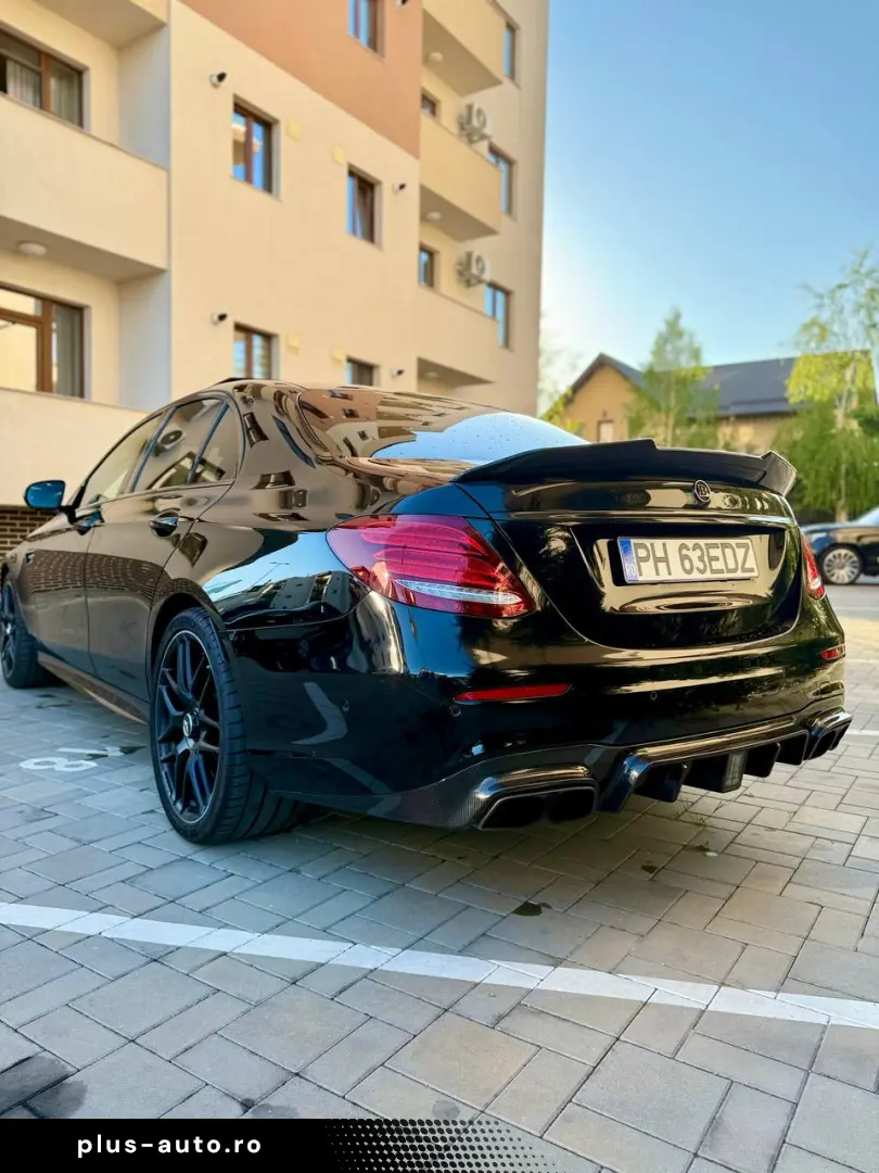 Mercedes-Benz E 63 AMG