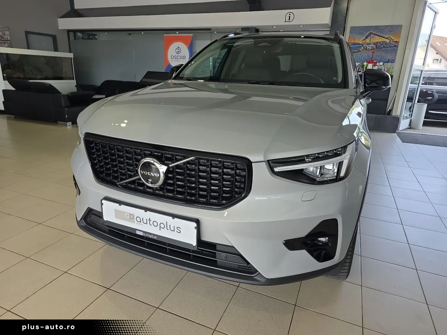 VOLVO XC40 B4 Plus Dark ACC BLIS 360  Leder Pixel-LED