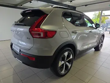 VOLVO XC40 B4 Plus Dark ACC BLIS 360  Leder Pixel-LED