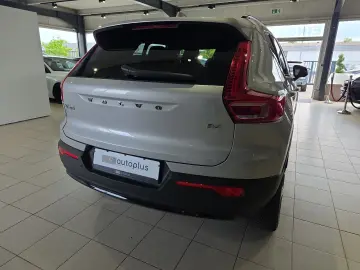 VOLVO XC40 B4 Plus Dark ACC BLIS 360  Leder Pixel-LED