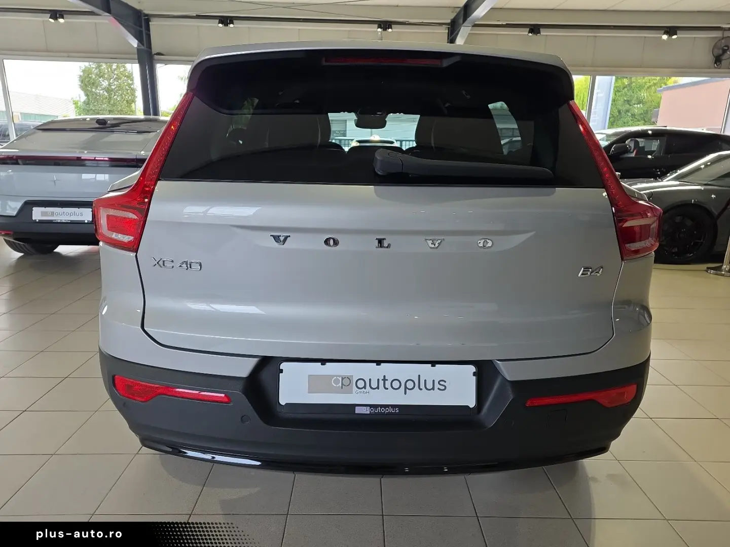 VOLVO XC40 B4 Plus Dark ACC BLIS 360  Leder Pixel-LED