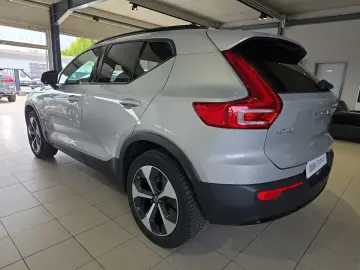 VOLVO XC40 B4 Plus Dark ACC BLIS 360  Leder Pixel-LED