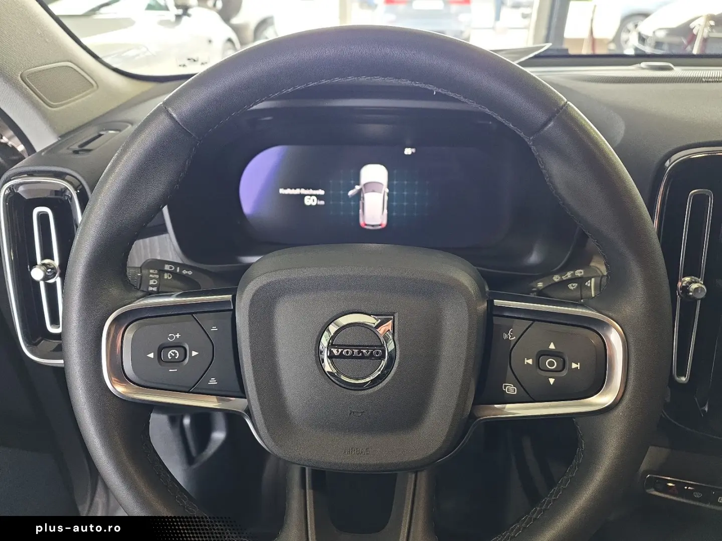 VOLVO XC40 B4 Plus Dark ACC BLIS 360  Leder Pixel-LED