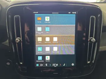 VOLVO XC40 B4 Plus Dark ACC BLIS 360  Leder Pixel-LED
