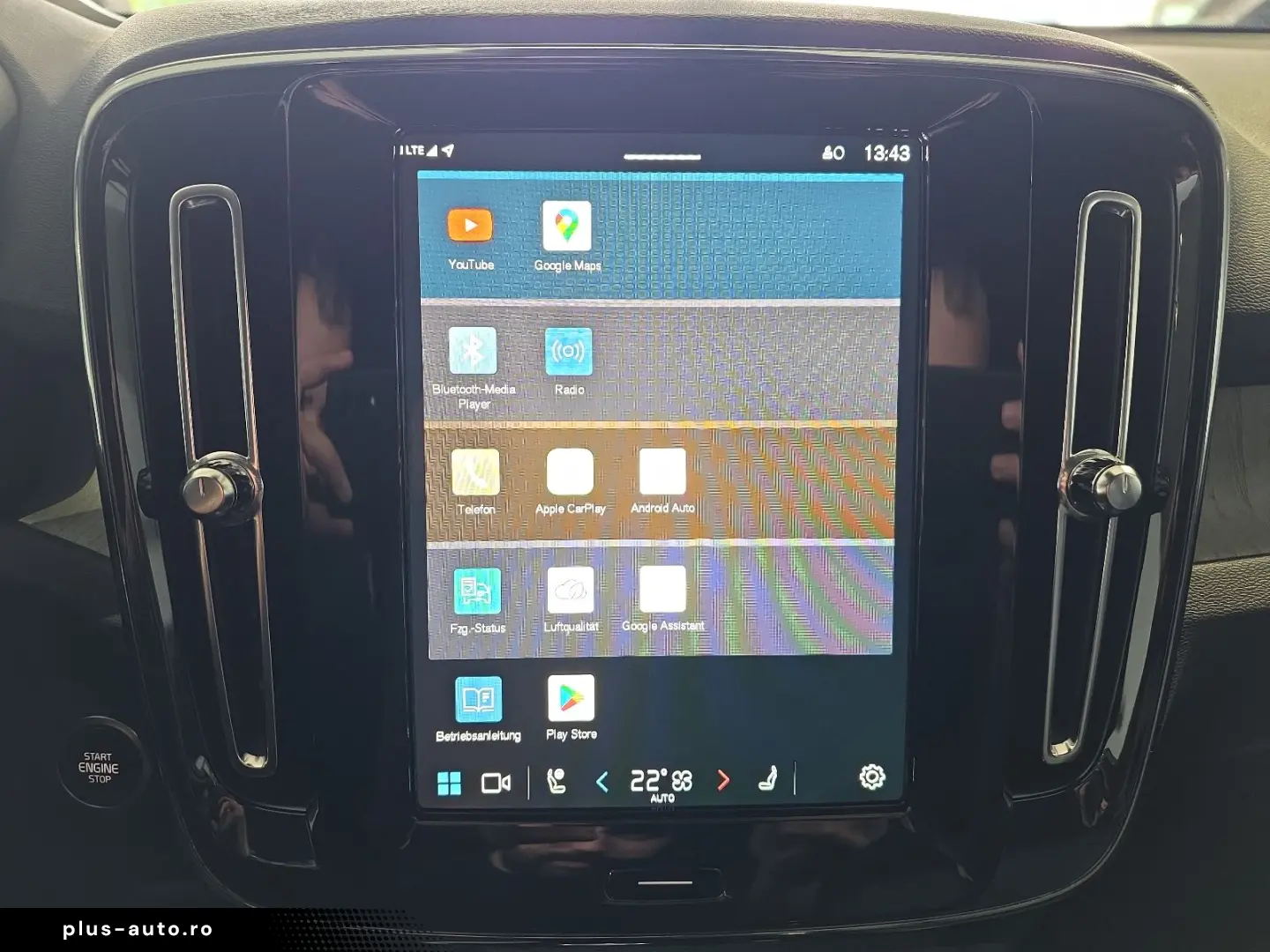 VOLVO XC40 B4 Plus Dark ACC BLIS 360  Leder Pixel-LED