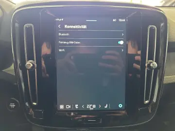 VOLVO XC40 B4 Plus Dark ACC BLIS 360  Leder Pixel-LED