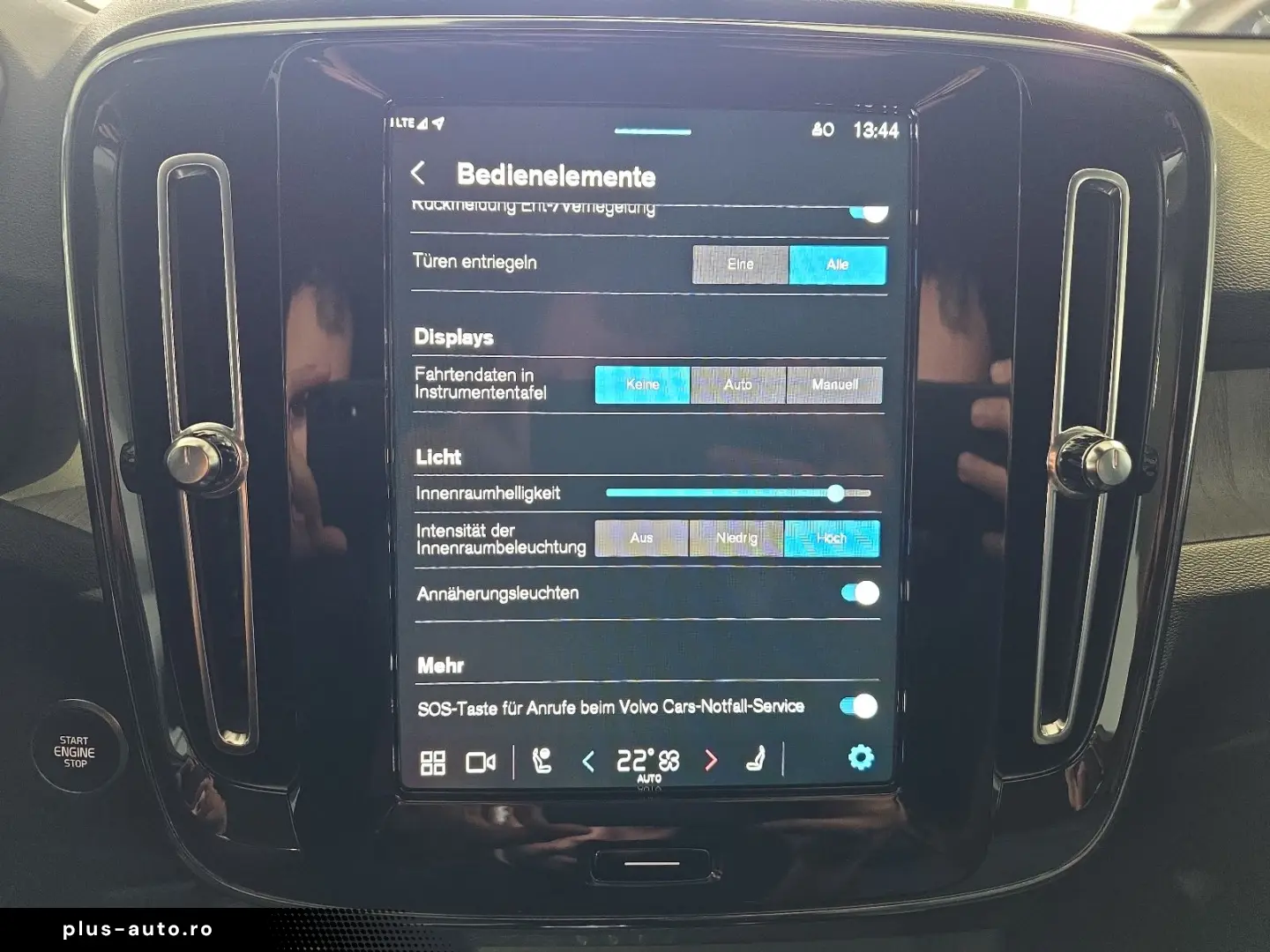 VOLVO XC40 B4 Plus Dark ACC BLIS 360  Leder Pixel-LED