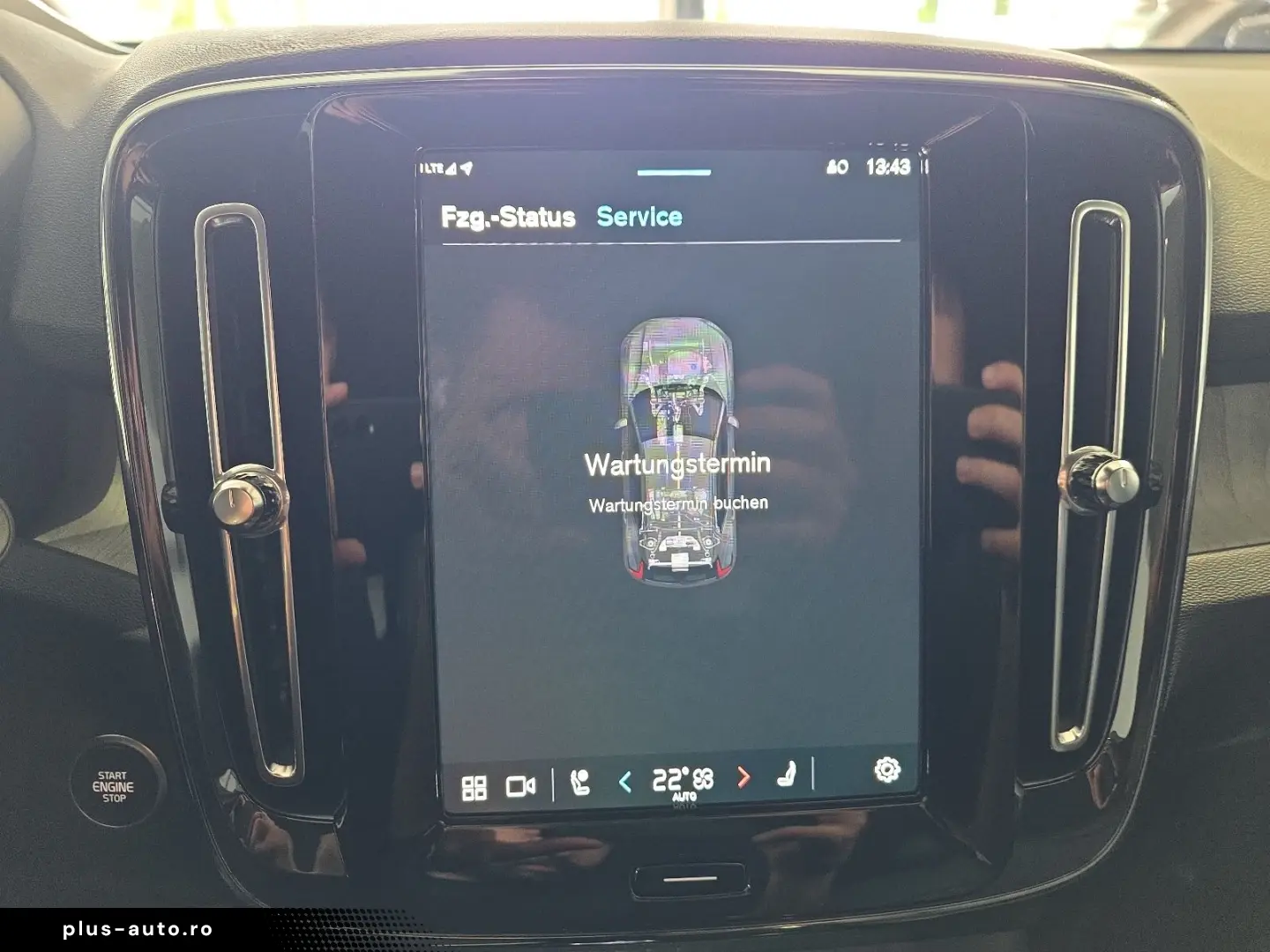 VOLVO XC40 B4 Plus Dark ACC BLIS 360  Leder Pixel-LED