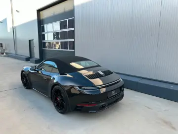 PORSCHE 992 GTS Cabriolet Bose MwSt. 1.Hand