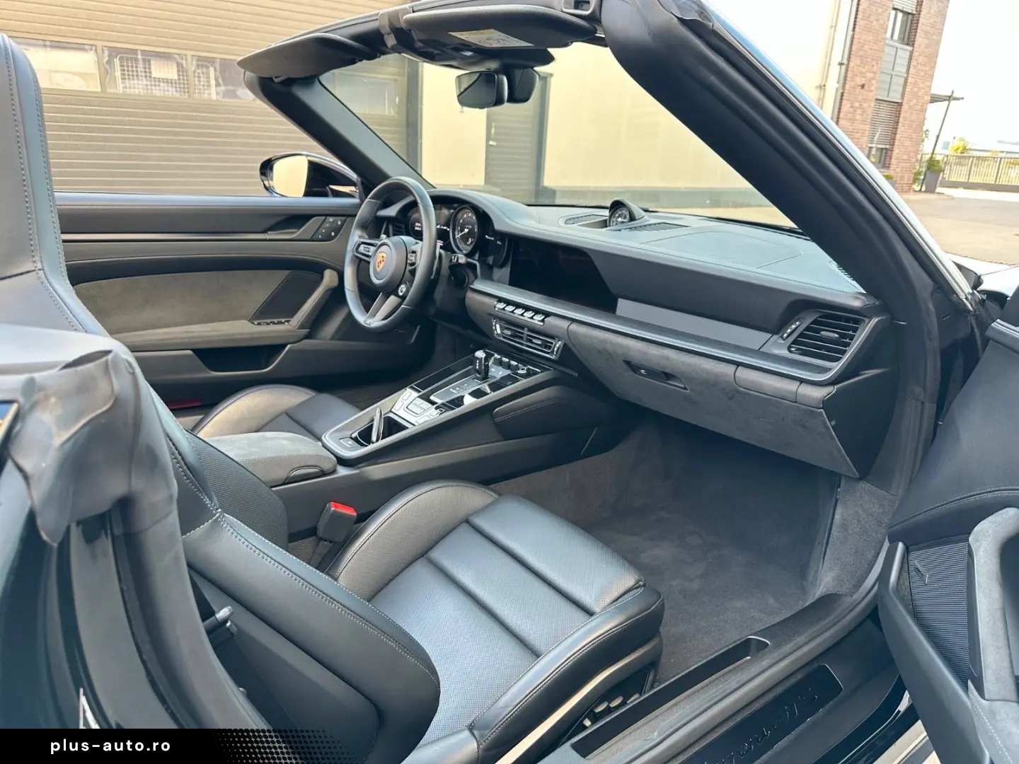 PORSCHE 992 GTS Cabriolet Bose MwSt. 1.Hand