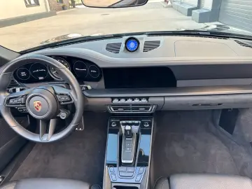 PORSCHE 992 GTS Cabriolet Bose MwSt. 1.Hand