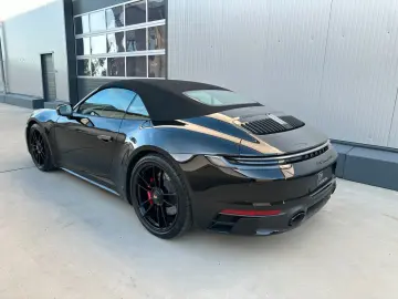 PORSCHE 992 GTS Cabriolet Bose MwSt. 1.Hand