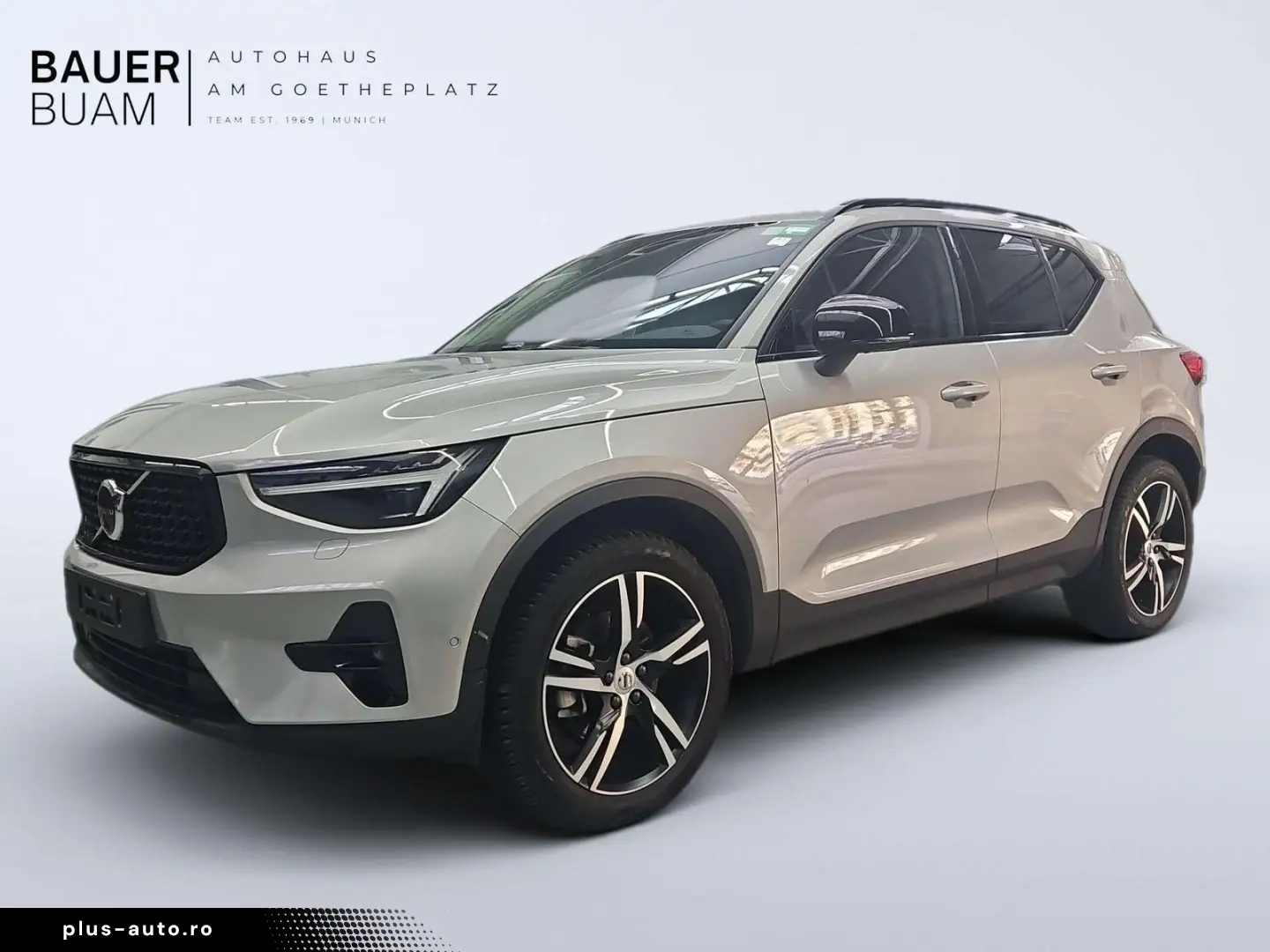 VOLVO XC40 Ultra Dark 2WD