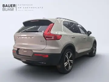 VOLVO XC40 Ultra Dark 2WD