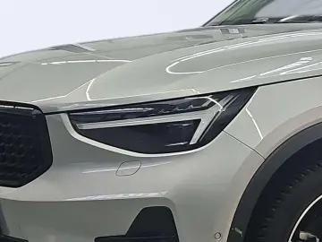 VOLVO XC40 Ultra Dark 2WD