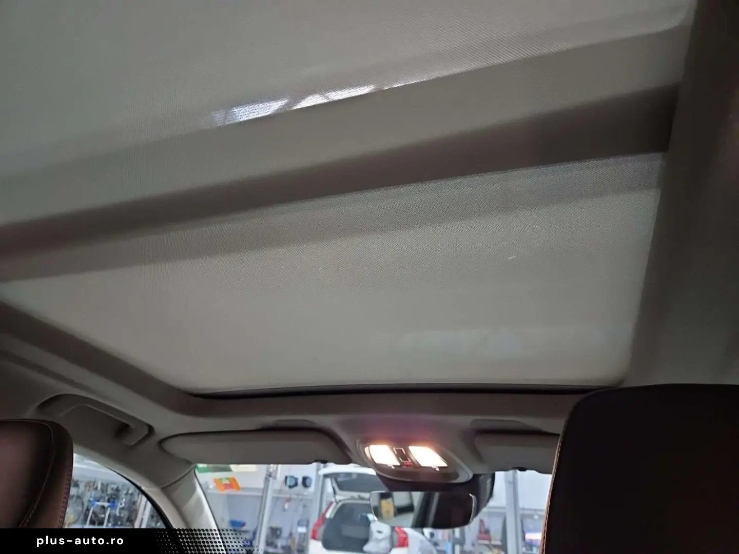 VOLVO XC40 Ultra Dark 2WD