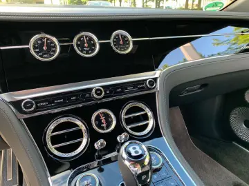 BENTLEY New Continental GTC V8 Azure