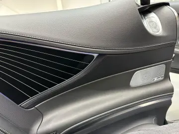 MERCEDES-BENZ S560 Cabrio AMG LINE   1. HAND MEMORY KAMERA