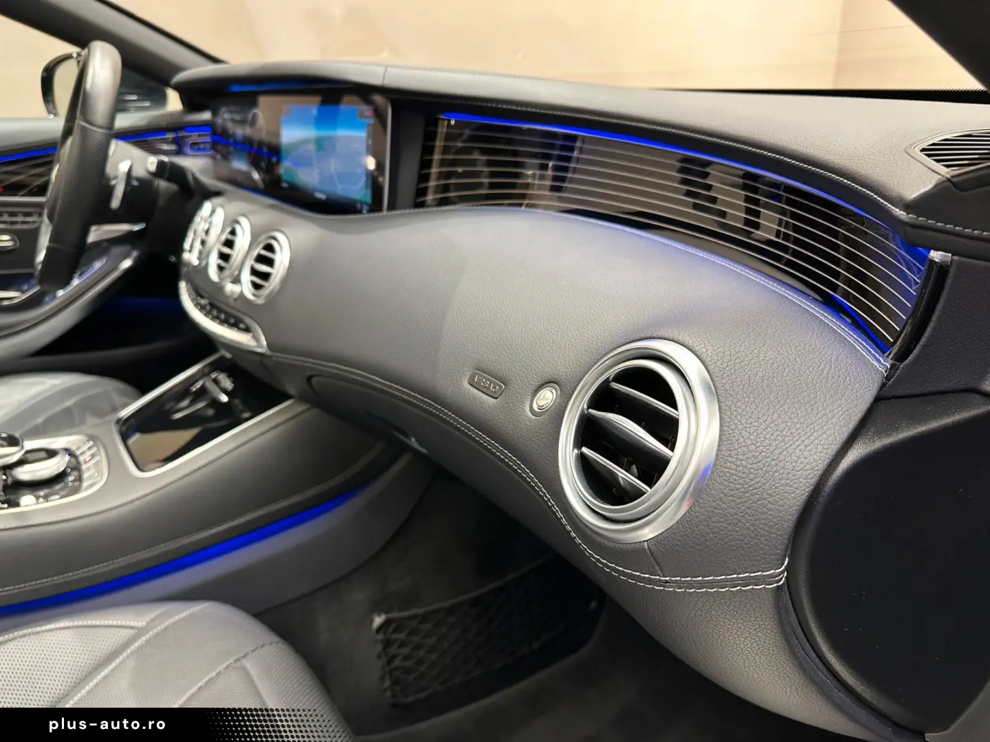 MERCEDES-BENZ S560 Cabrio AMG LINE   1. HAND MEMORY KAMERA