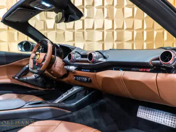 FERRARI 812 GTS    LIFT   SURR   CARBON