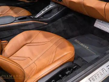 FERRARI 812 GTS    LIFT   SURR   CARBON